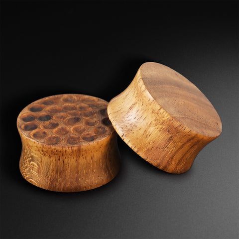 Hammered Olive Wood Double Flare Plug